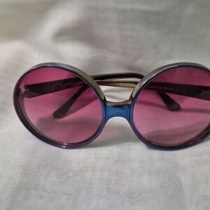 Round Pink Lens Women's Sunglasses with Iridescent Blue Frame